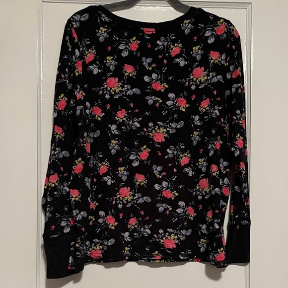 Victoria's Secret Black Floral Pajama Top - Picture 3 of 4